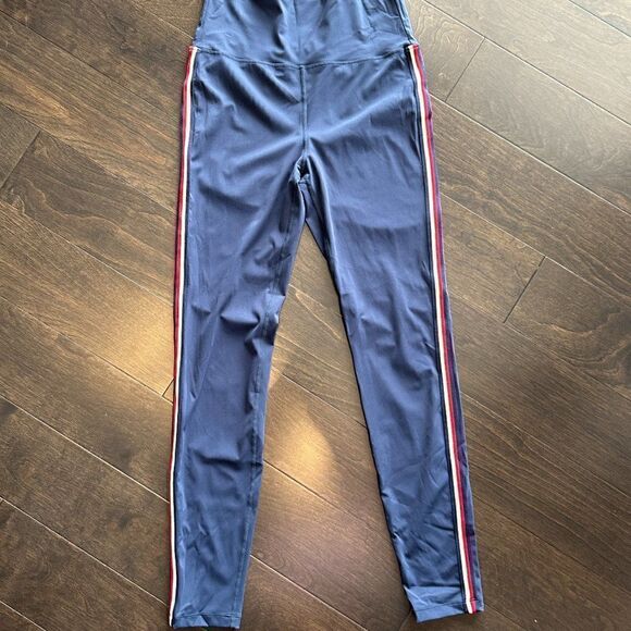 NWOT Zyia Active Luxe, Size 6-8 (fits up to size 12), Navy blue with stripe - Picture 2 of 6